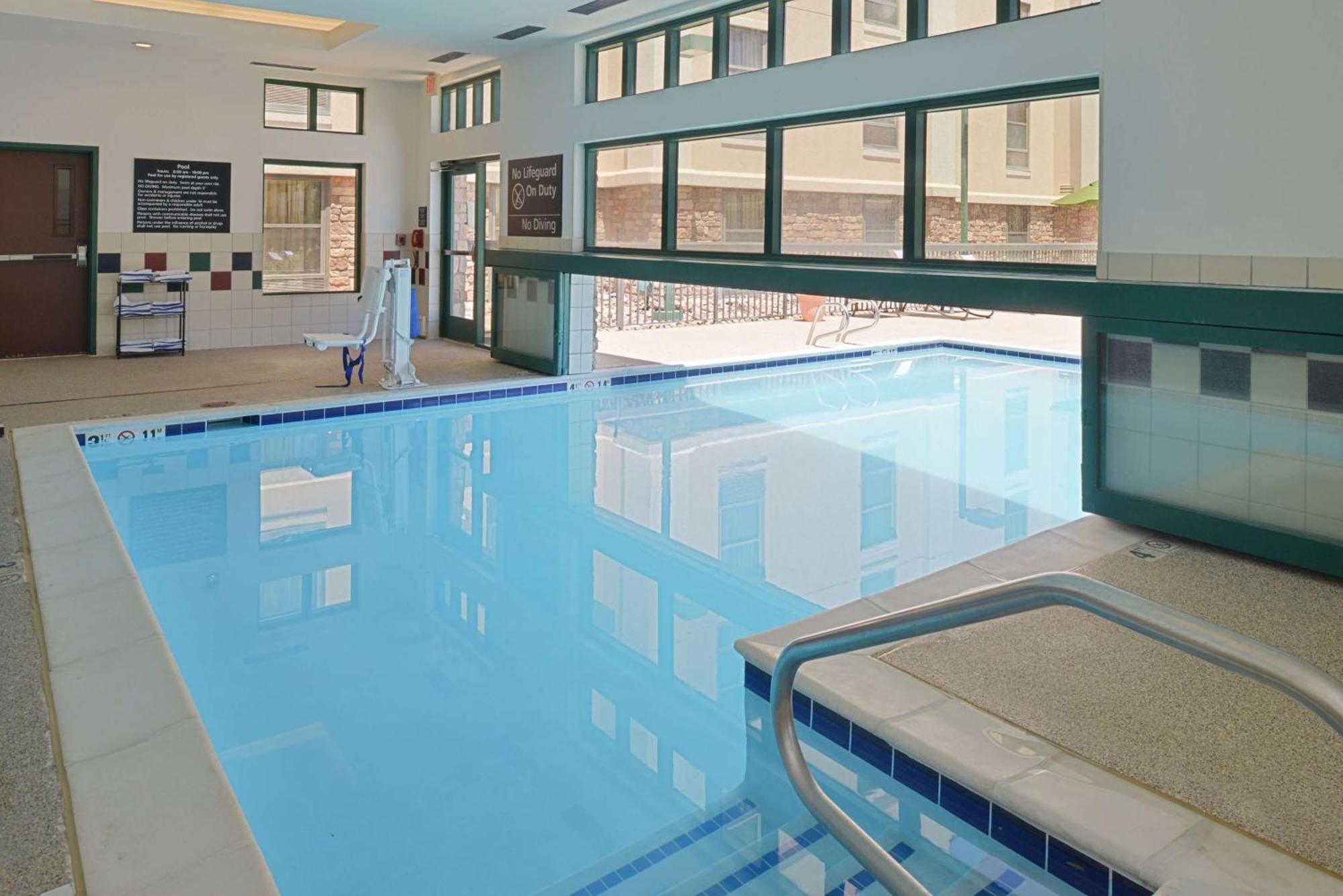 Hampton Inn & Suites Pueblo-Southgate Luaran gambar